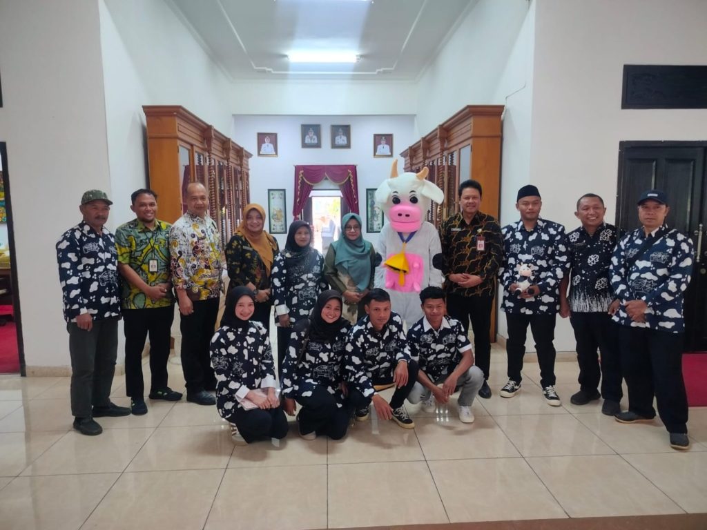 Karang Taruna Singolangu gelar audensi acara Fun Run dengan Bupati dan dinas terkait.(Daniel/Lensamagetan.com)